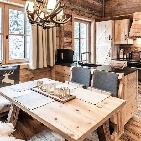 Villa Lovely Chalet In A Panoramic Location Reutte